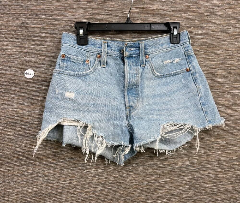 Levi's 501 Women's Light Wash Denim Cut Off Shorts Size W26